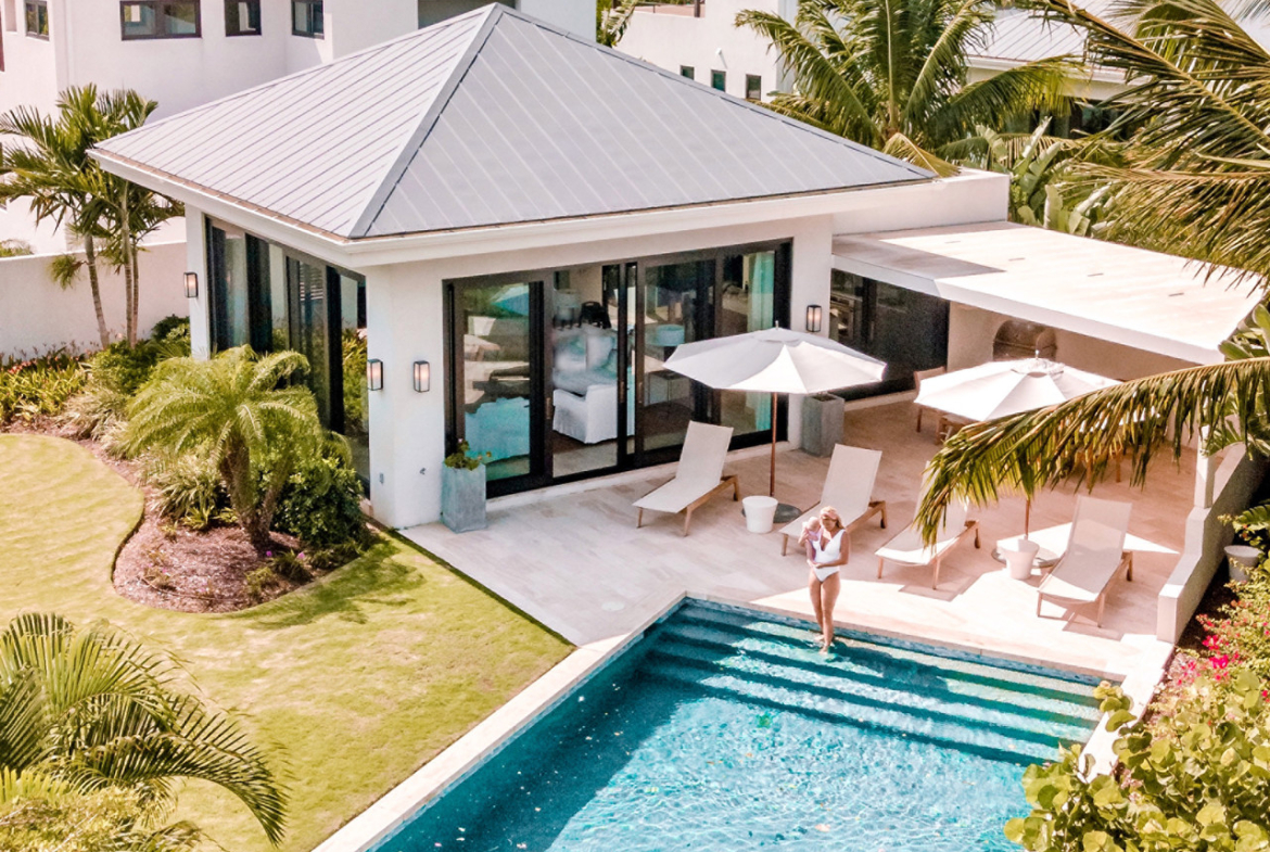 Four Seasons – Villas @ Pinneys Beach