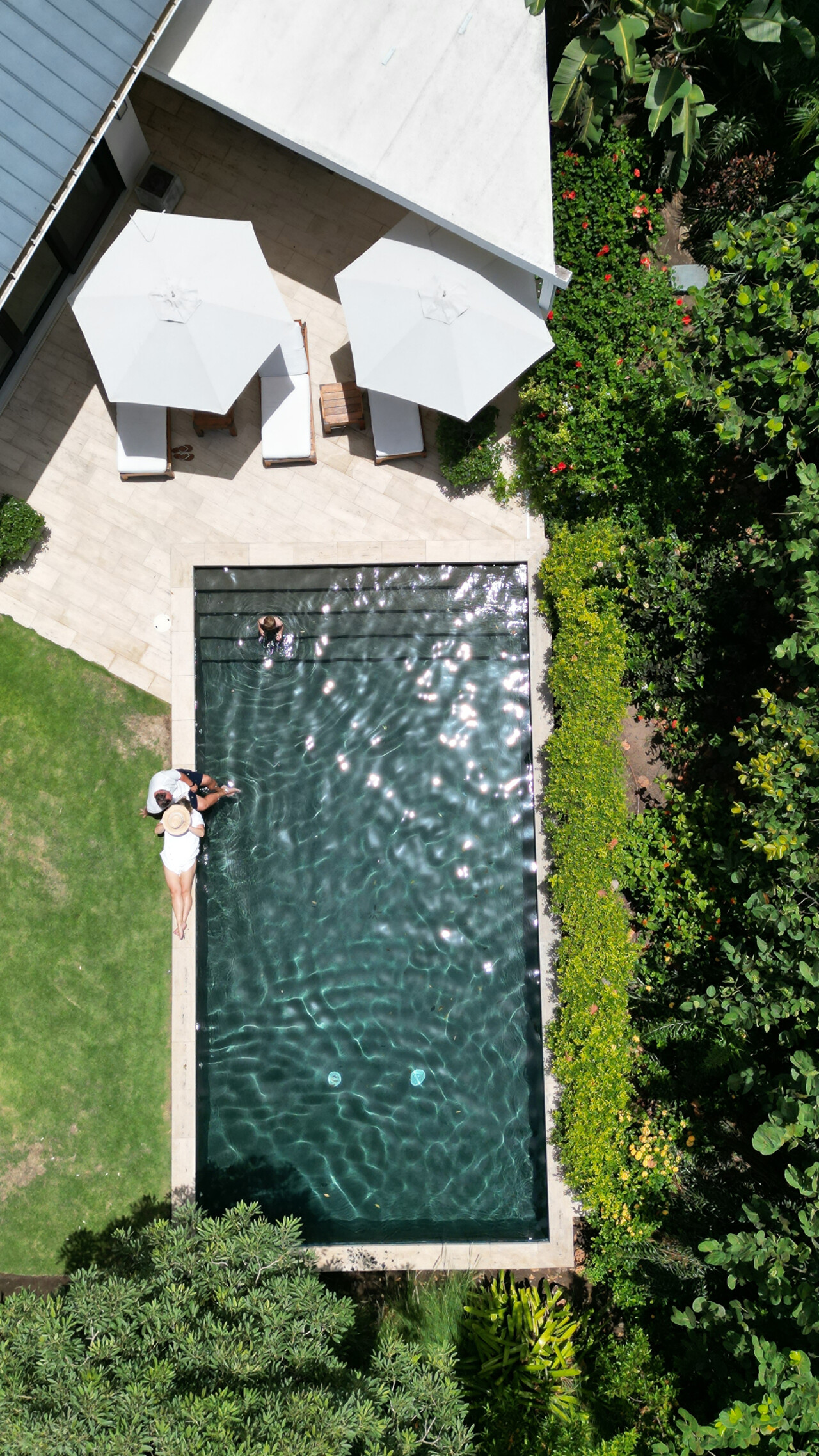 NEV_1829 Four Seasons – Villas @ Pinneys Beach