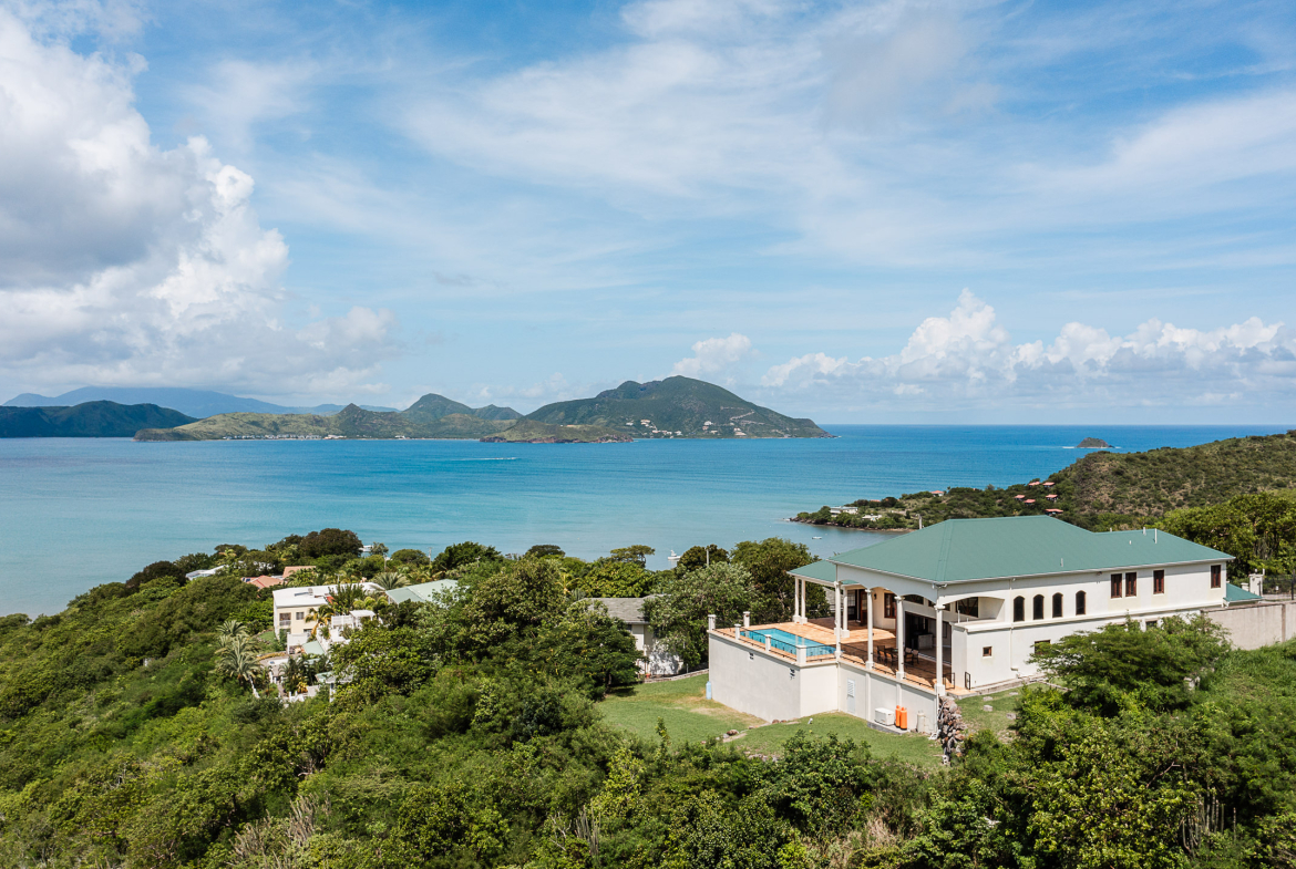 Stonewall Villa, Oualie Beach