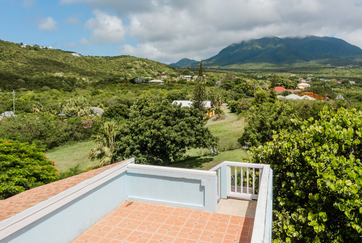 Blue Breeze – 0.85 Acre