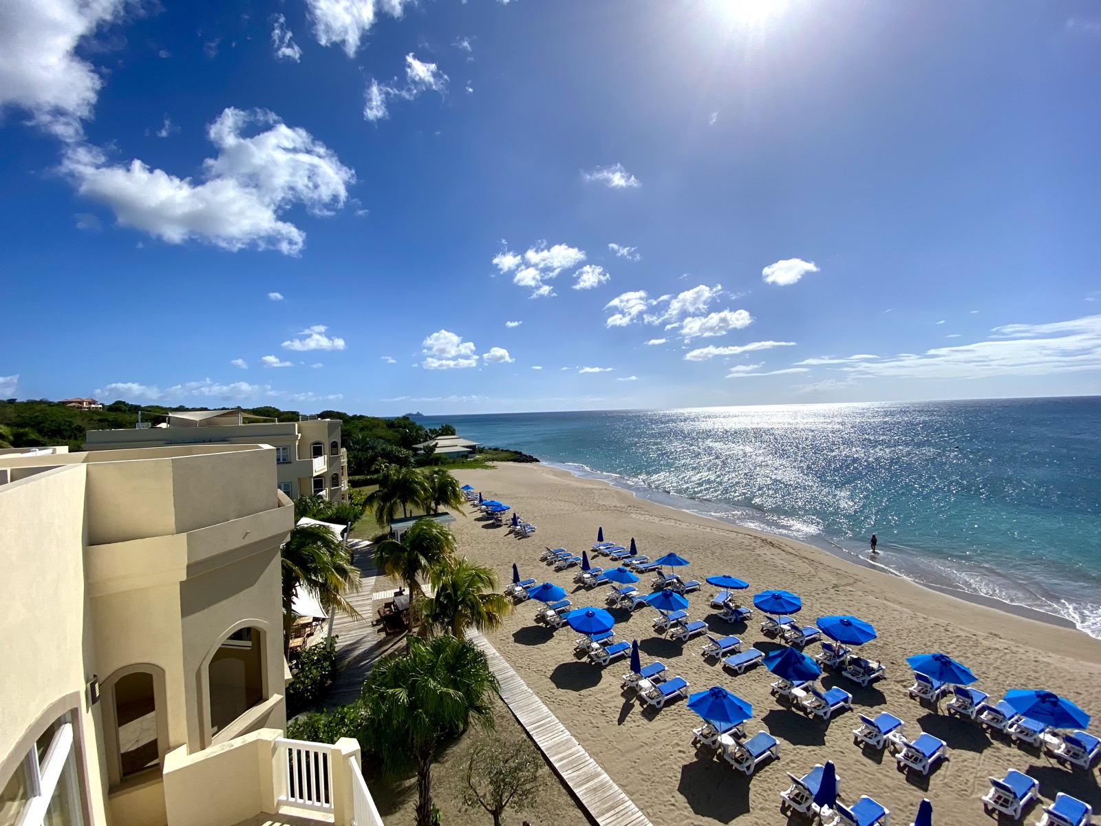 7A The Hamilton – Beachfront Townhouse