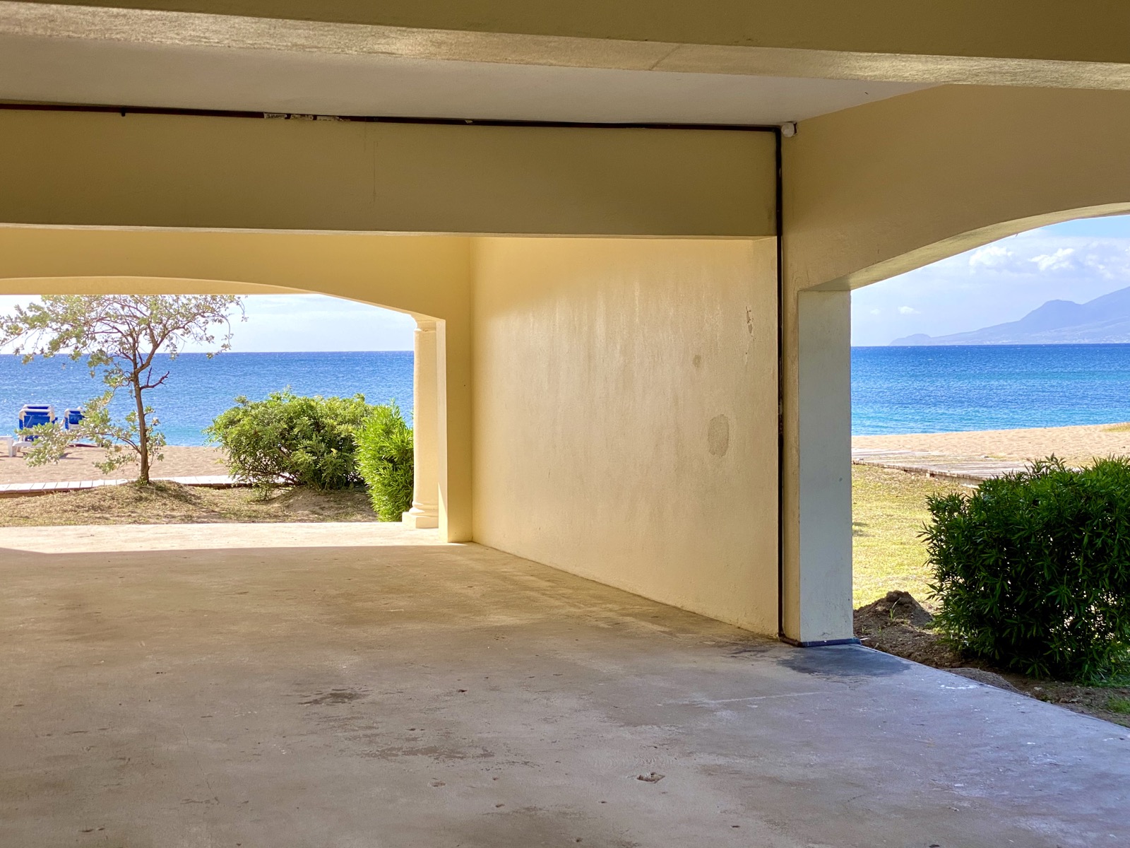7A The Hamilton – Beachfront Townhouse