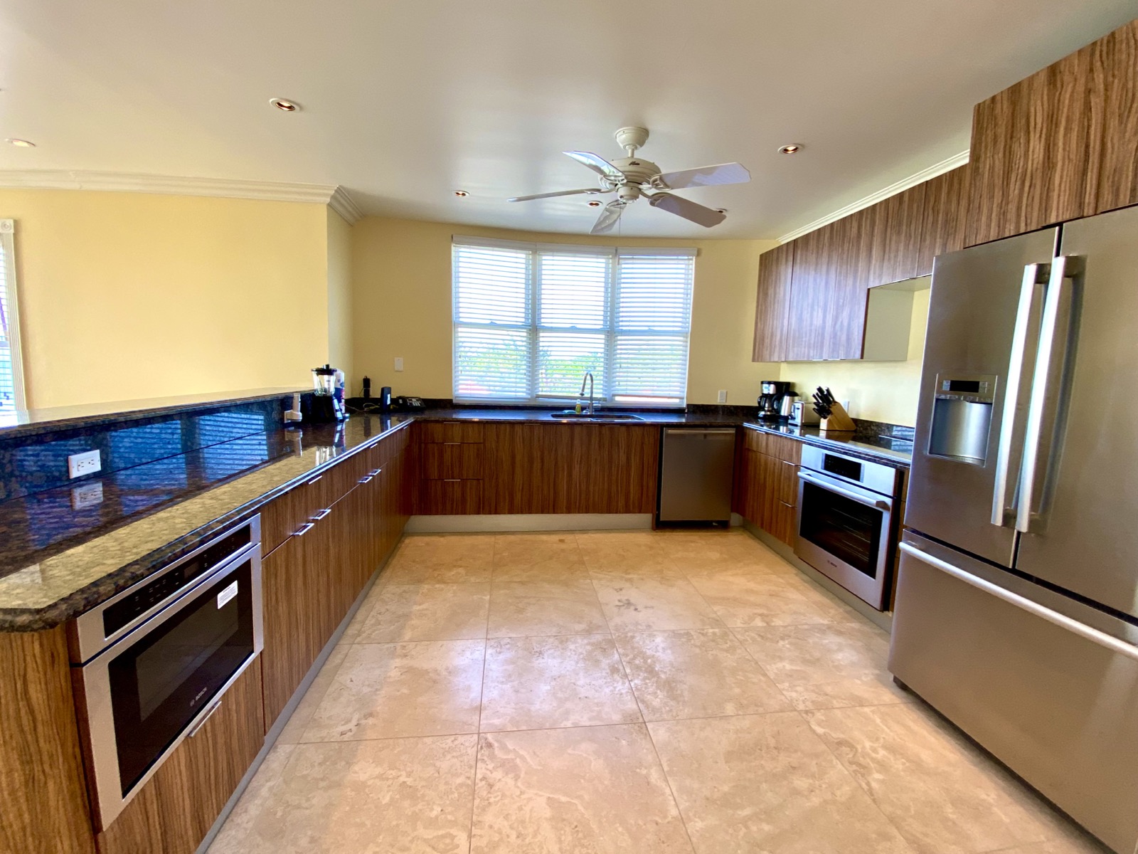 7A The Hamilton – Beachfront Townhouse