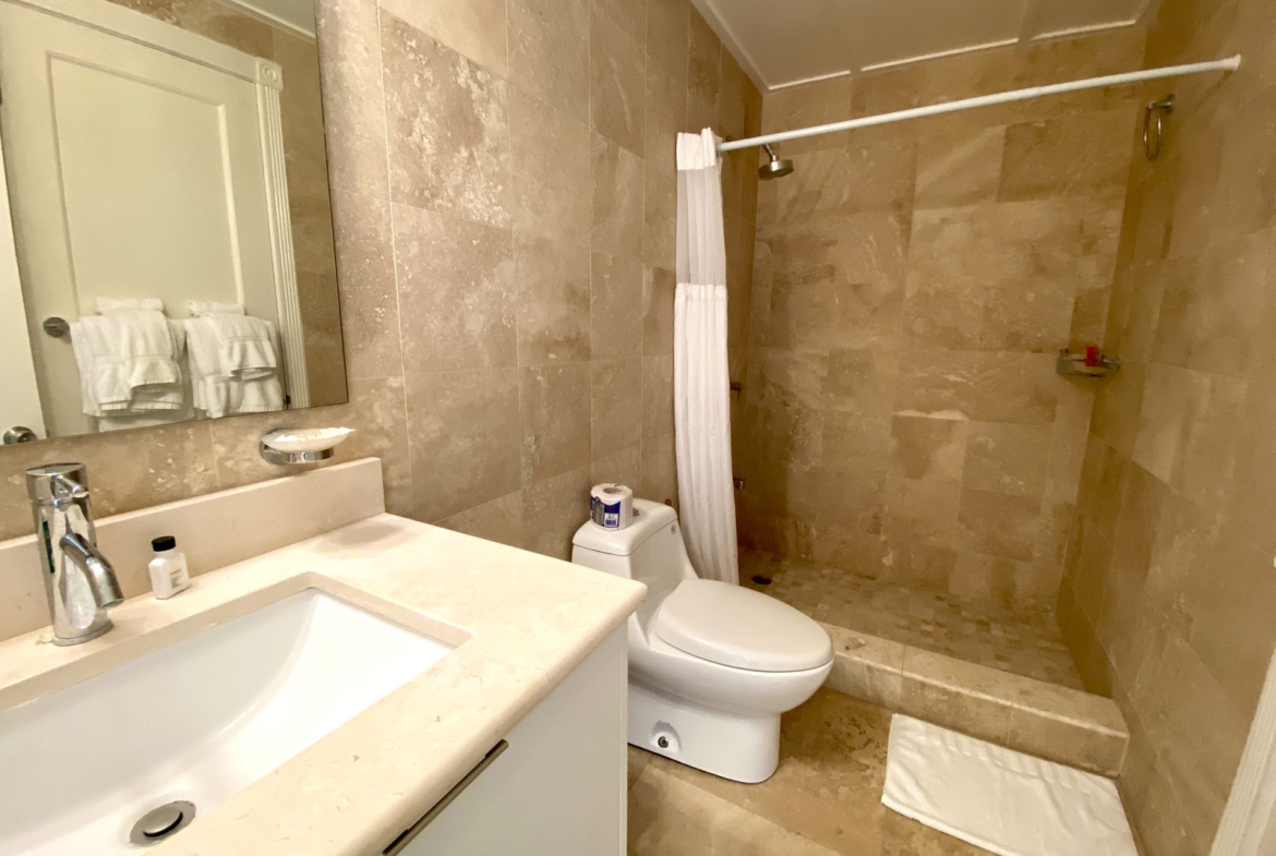 7A The Hamilton – Beachfront Townhouse