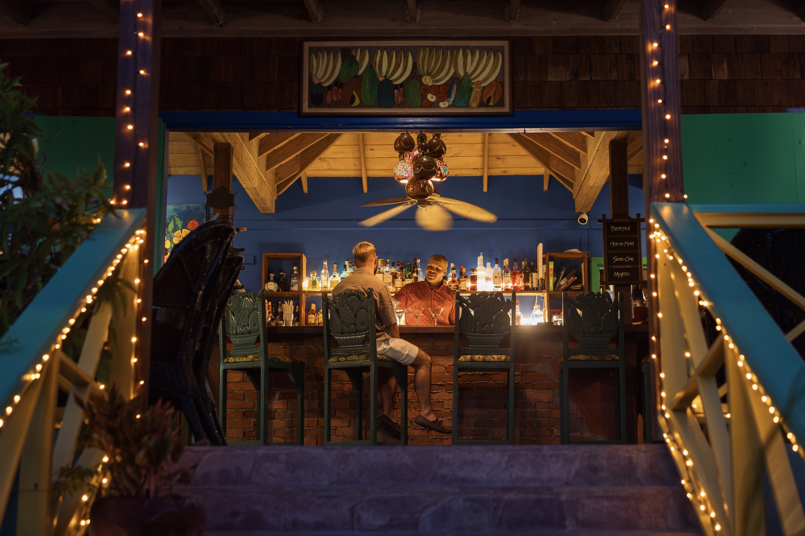 Bananas Restaurant, Boutique & Residence