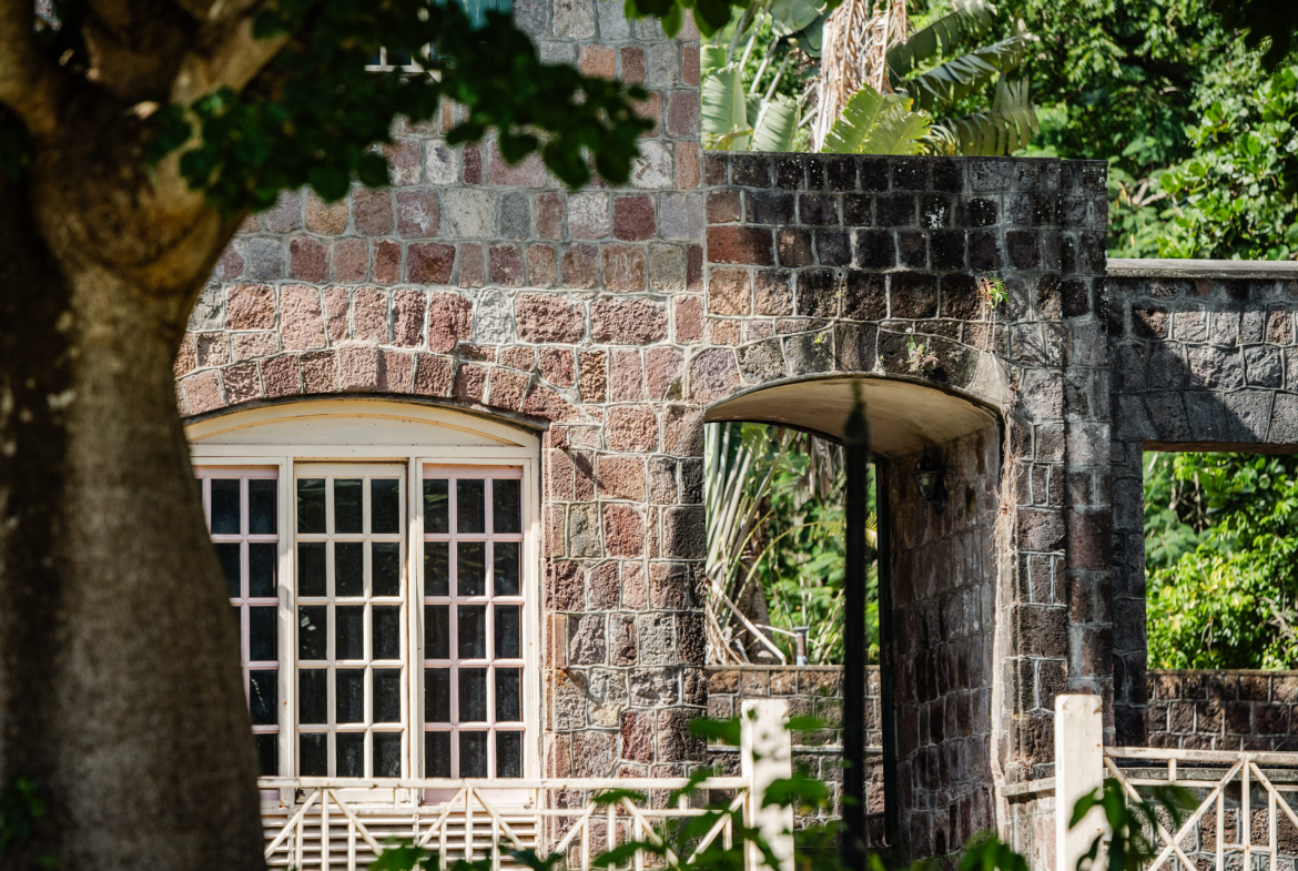 The Old Manor Hotel Estate – 10.2 Acres